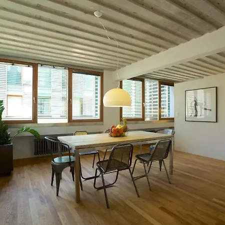 Langhans Apartment *